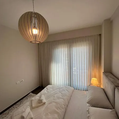 Daire Mozart House - Spacious Luxury - Heart Of The *