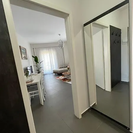 Daire Mozart House - Spacious Luxury - Heart Of The Tiran