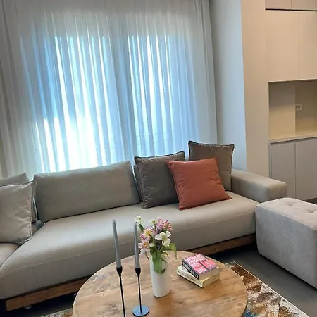 Daire Mozart House - Spacious Luxury - Heart Of The Tiran