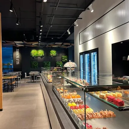 Mozart House - Spacious Luxury - Heart Of The Appartamento