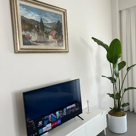 Mozart House - Spacious Luxury - Heart Of The Apartment