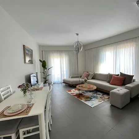 Mozart House - Spacious Luxury - Heart Of The Apartment Tirana