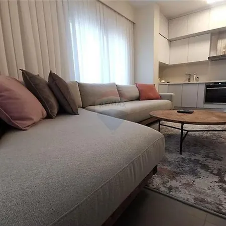 Mozart House - Spacious Luxury - Heart Of The Apartment Tirana