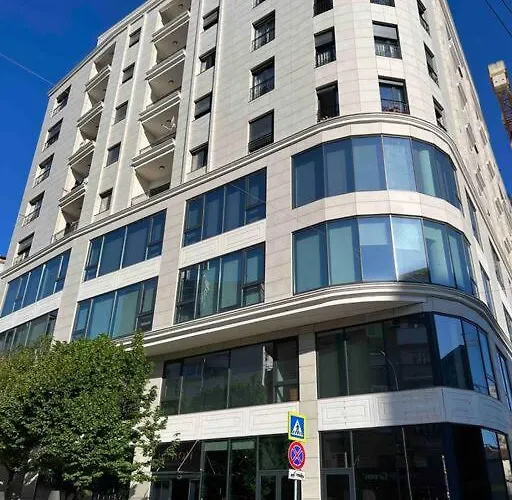 Lägenhet Mozart House - Spacious Luxury - Heart Of The Tirana