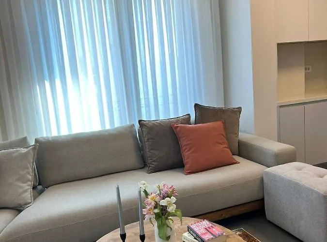 Lägenhet Mozart House - Spacious Luxury - Heart Of The Tirana